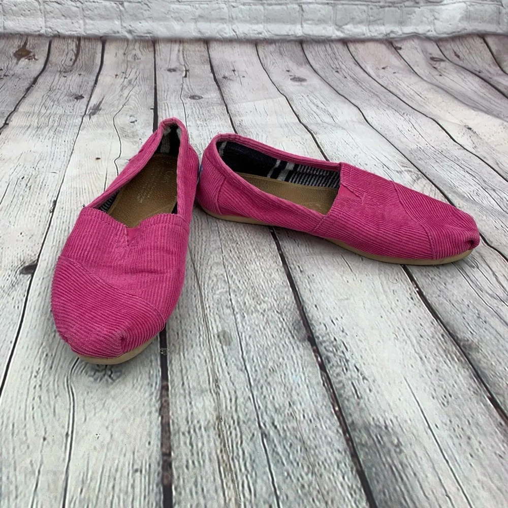 TOMS Women's Pink Corduroy Slip-On Loafer Flats Size 8